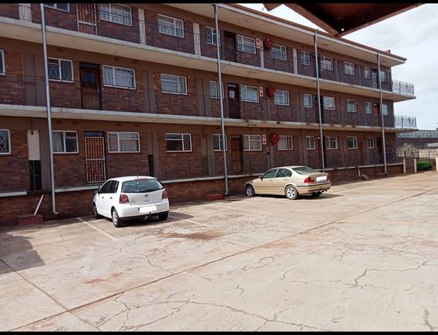 2 BEDROOM APARTMENT FOR SALE IN VANDERBIJLPARK CW 2